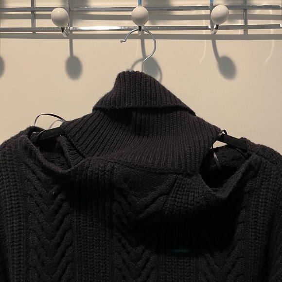 Paige Cold-shoulder Sweater - Picture 6 of 15